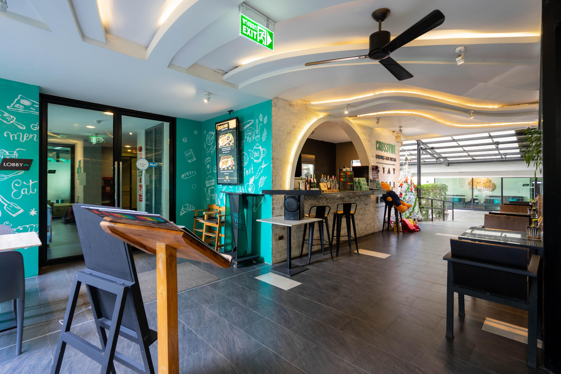 Bar/Salón Cross Vibe Chiang Mai Decem