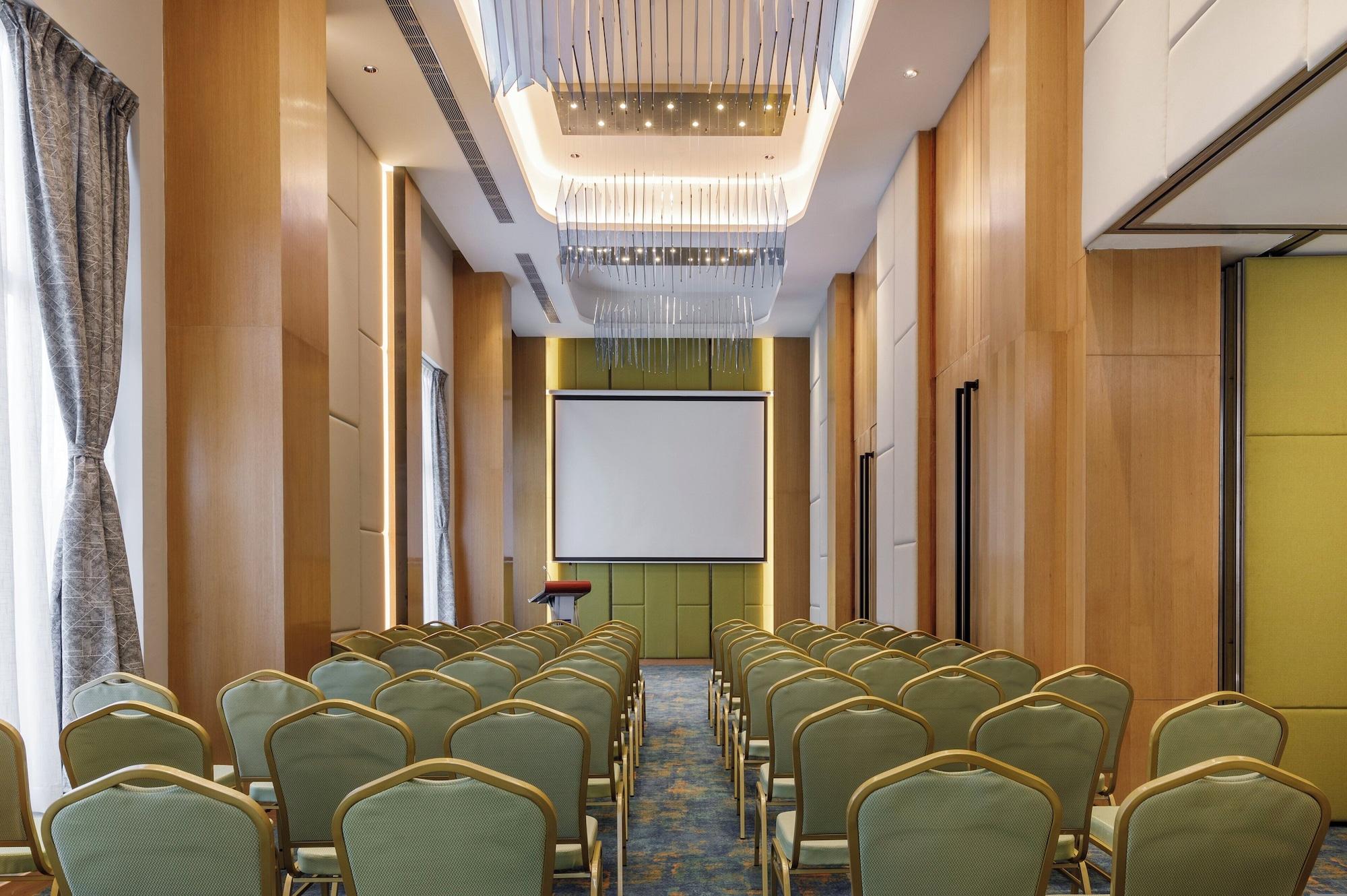 Sala de Reuniones Holiday Inn Express Kathmandu Naxal by IHG
