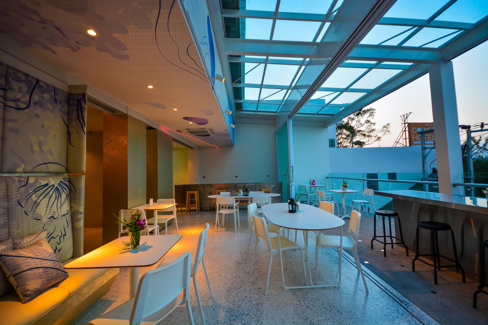 Bar/Salón Comet Hotel Suratthani