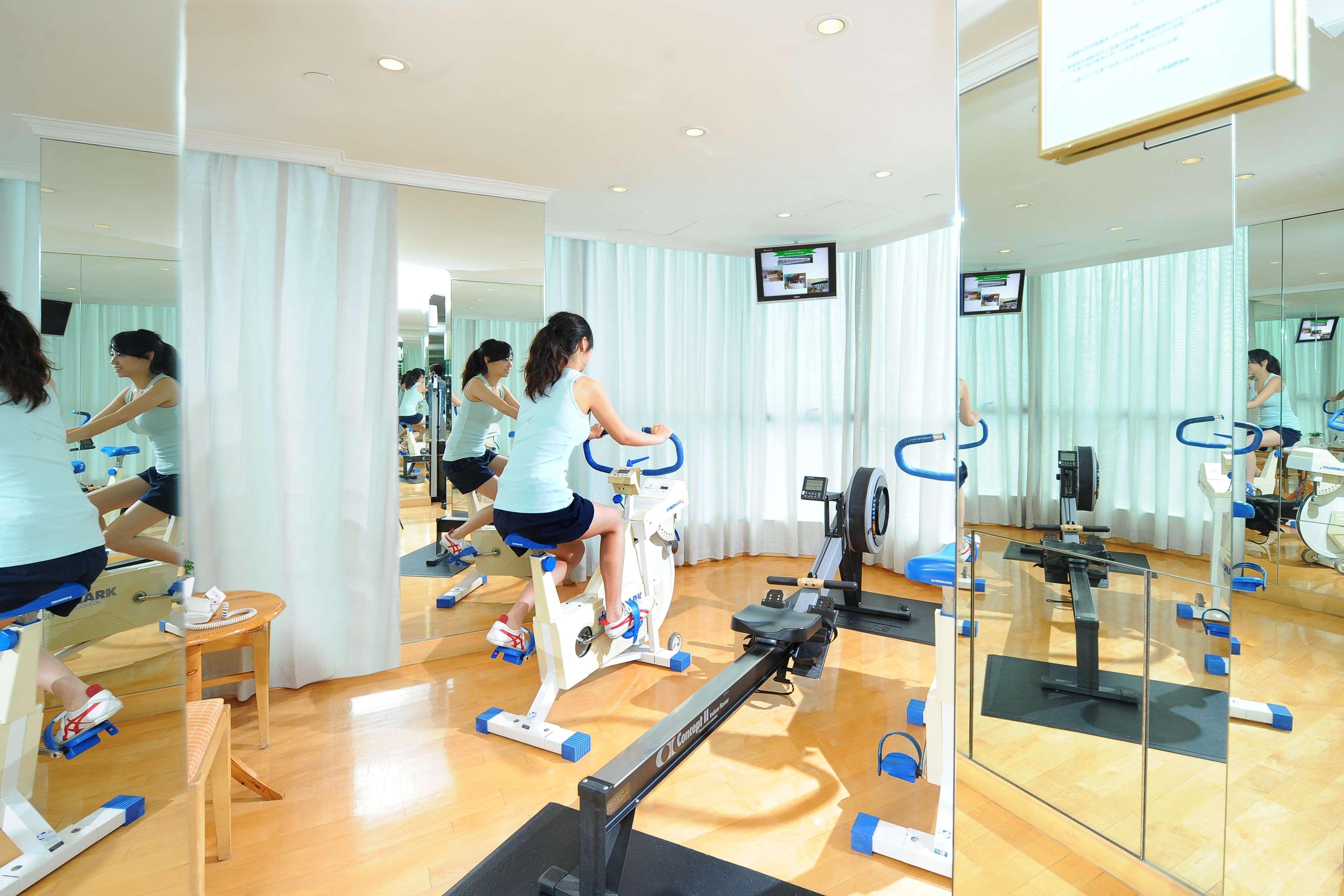 Instalaciones Recreativas Bishop Lei International House