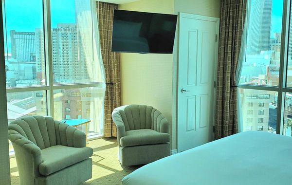 AMAZING!! F1 & STRIP View-MGM Balcony 1 Bedroom 2Bath FREE VALET! NO RESORT FEES - Hoteles con jacuzzi en Las Vegas, Nevada