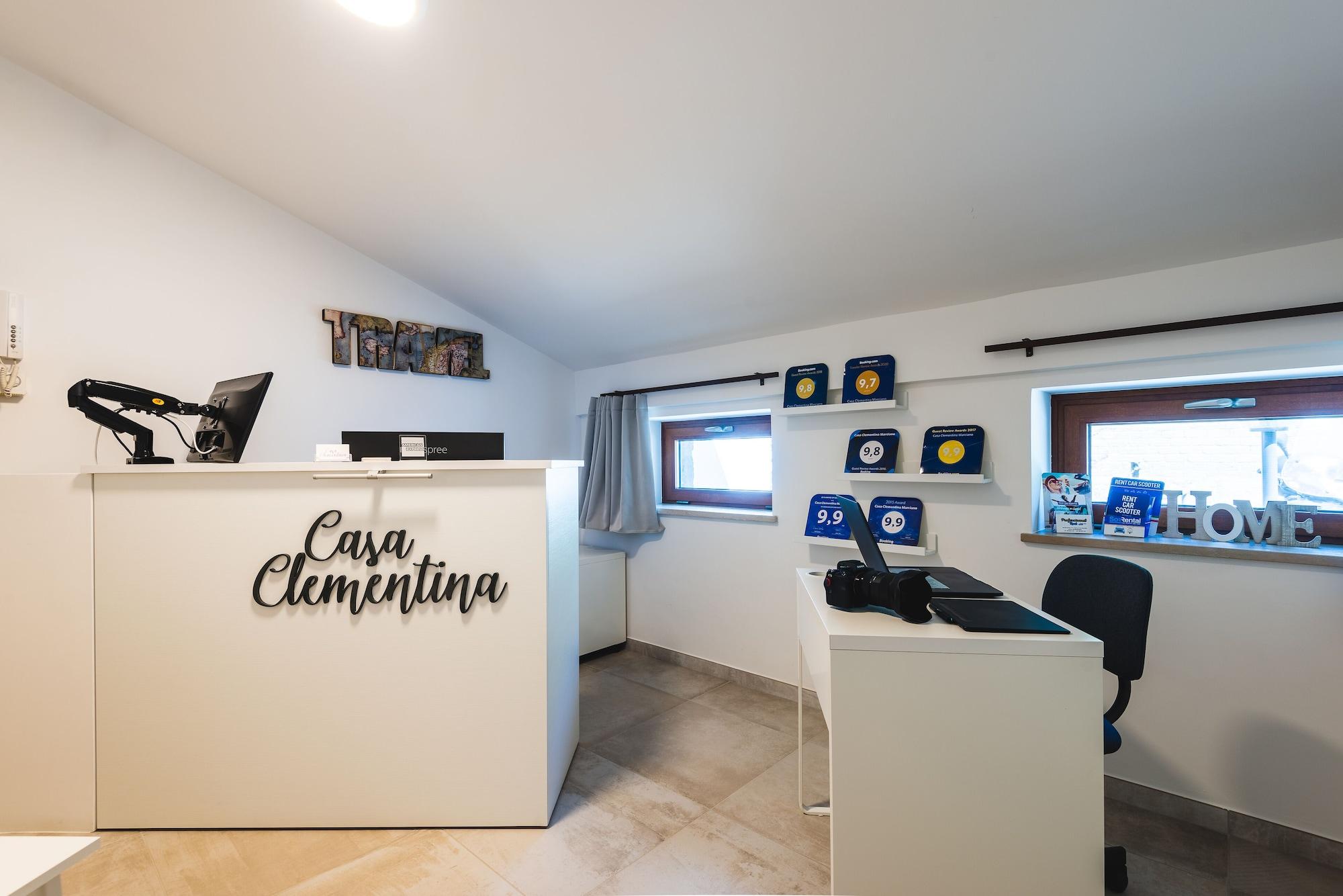 Vista Lobby Casa Clementina - Marciano