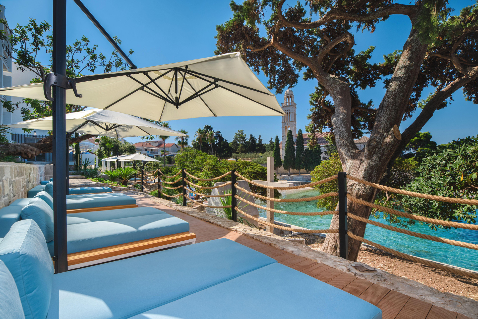 Vista Exterior Beach Bay Hvar Hotel