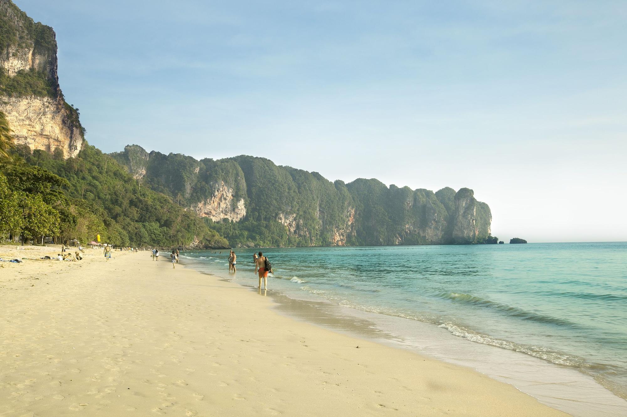 Playa Aonang Villa Resort Beachfront