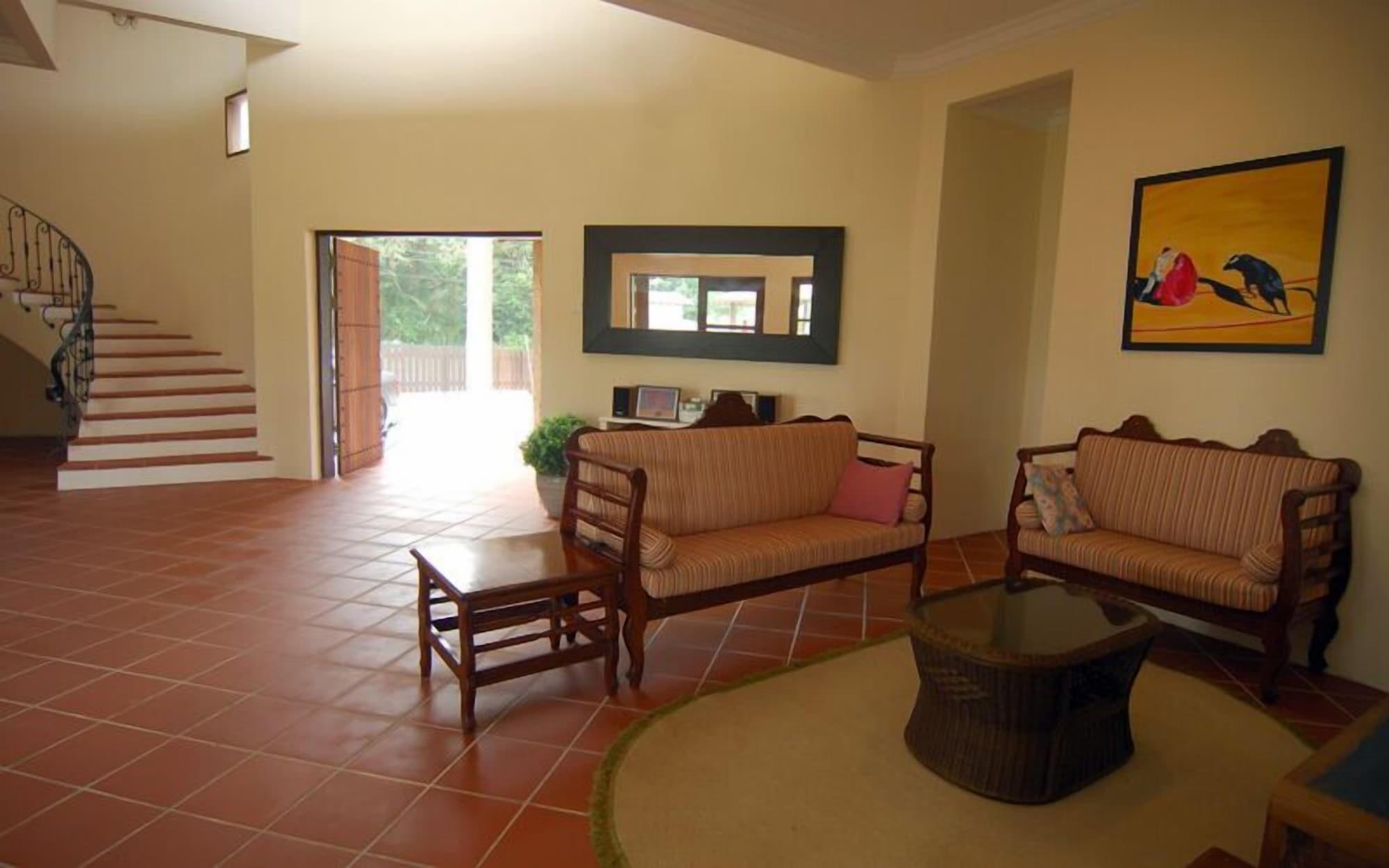 Vista Lobby Casa Titik