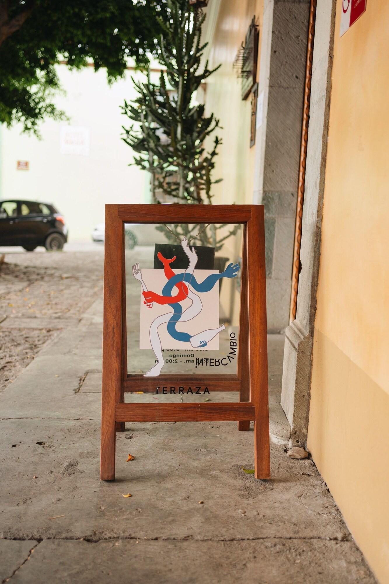 Varios Los Pilares Hotel