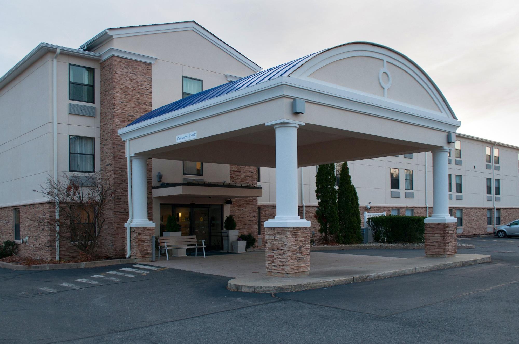 Vista Exterior Holiday Inn Express Vernon - Manchester by IHG