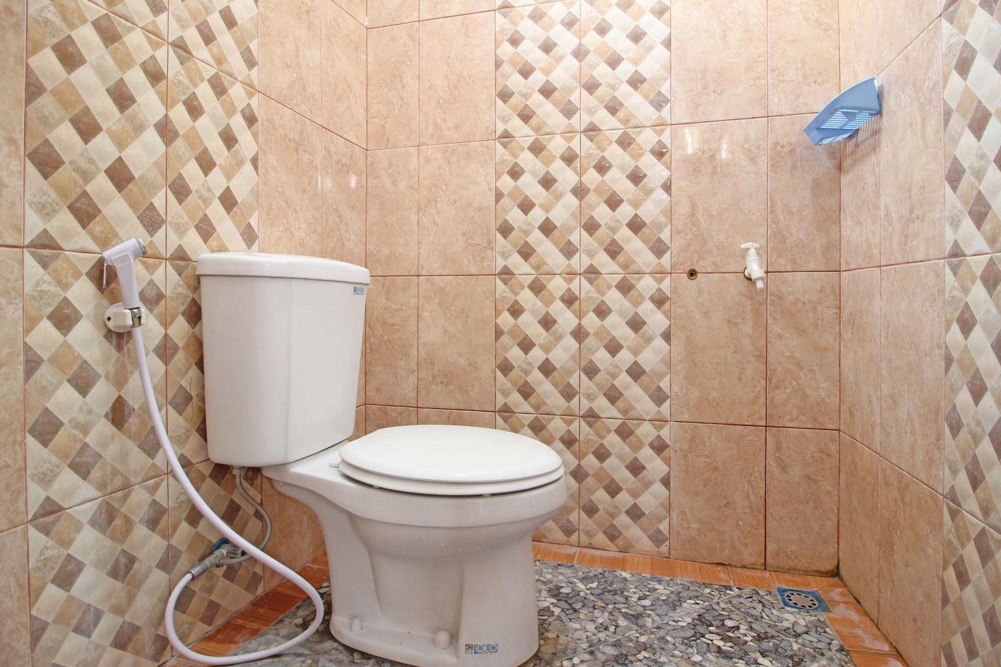Equipamiento de Habitación RedDoorz near UMY Yogyakarta