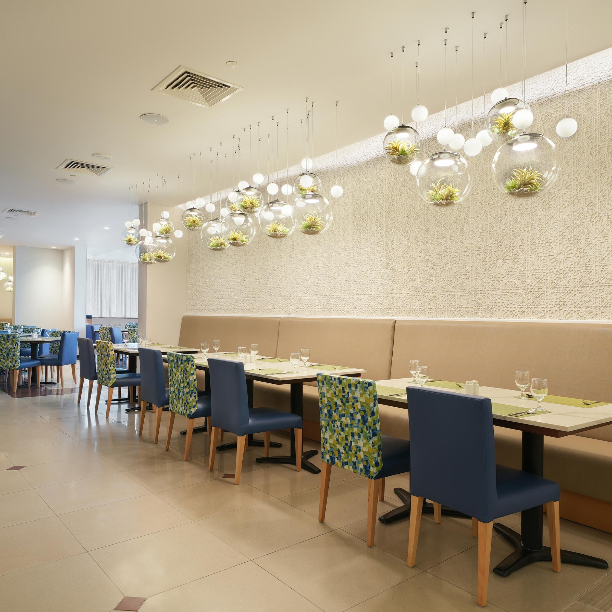 Restaurant Arabian Park Dubai, an Edge by Rotana Hotel