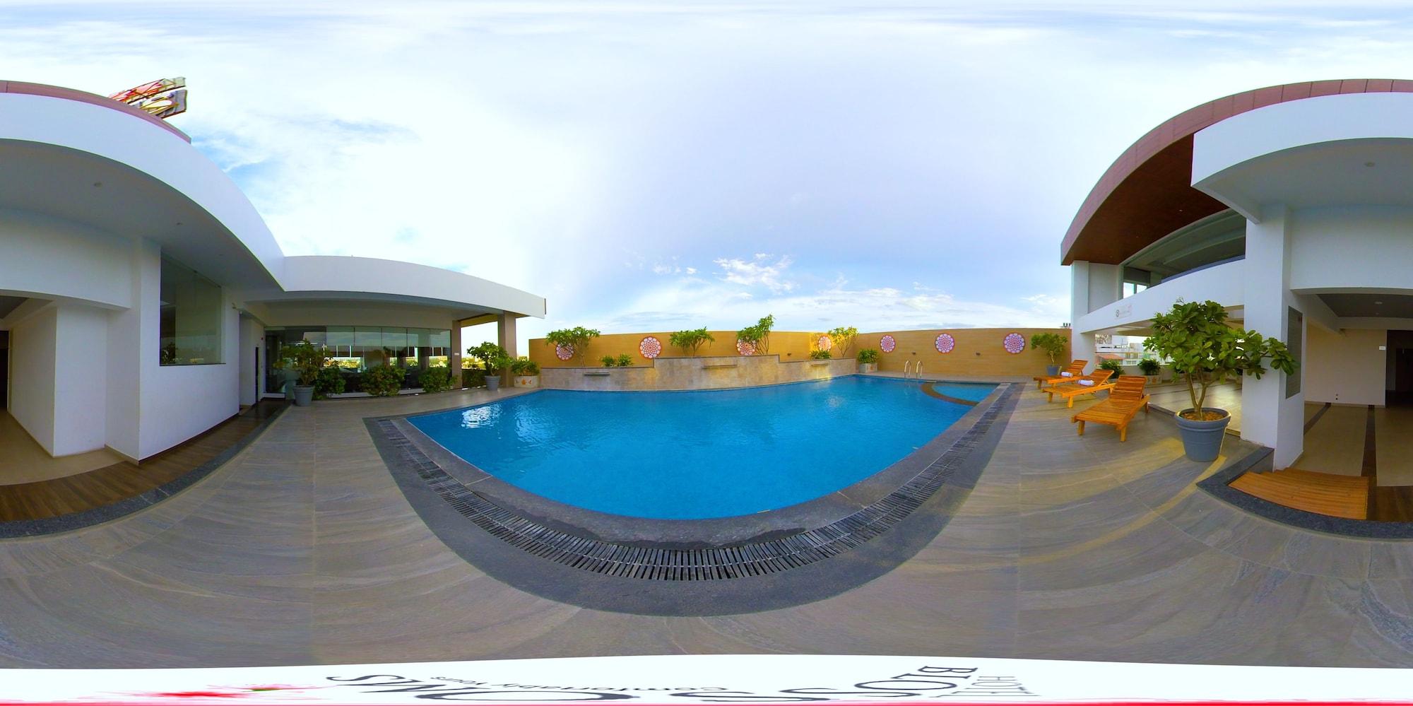 Vista Piscina Hotel Blossoms