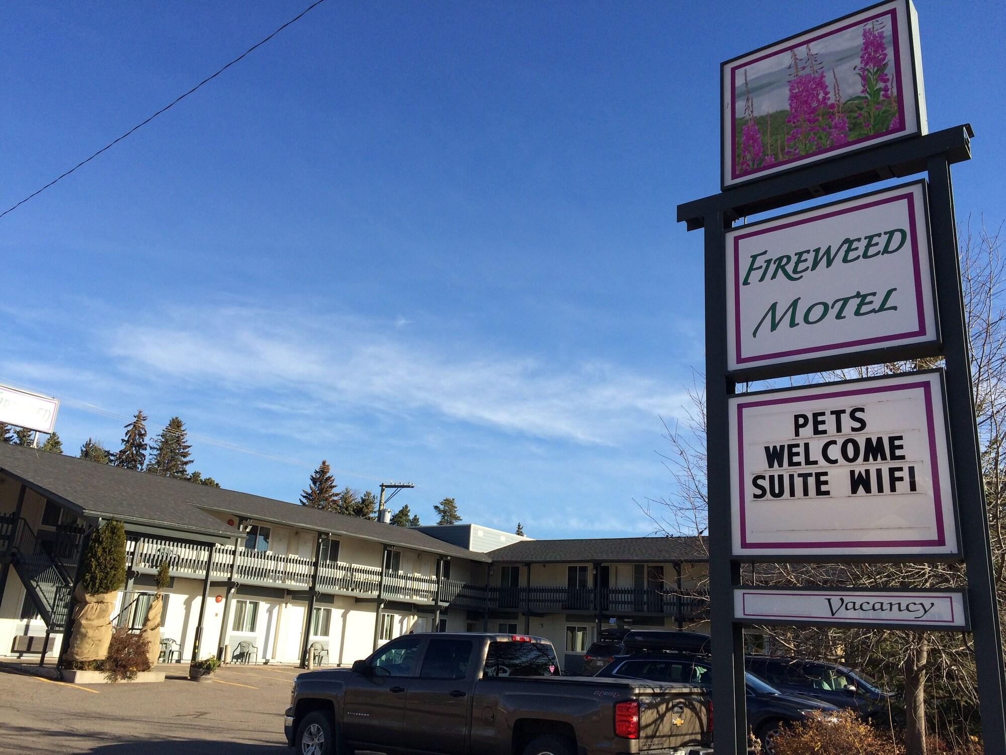 Varios Fireweed Motel