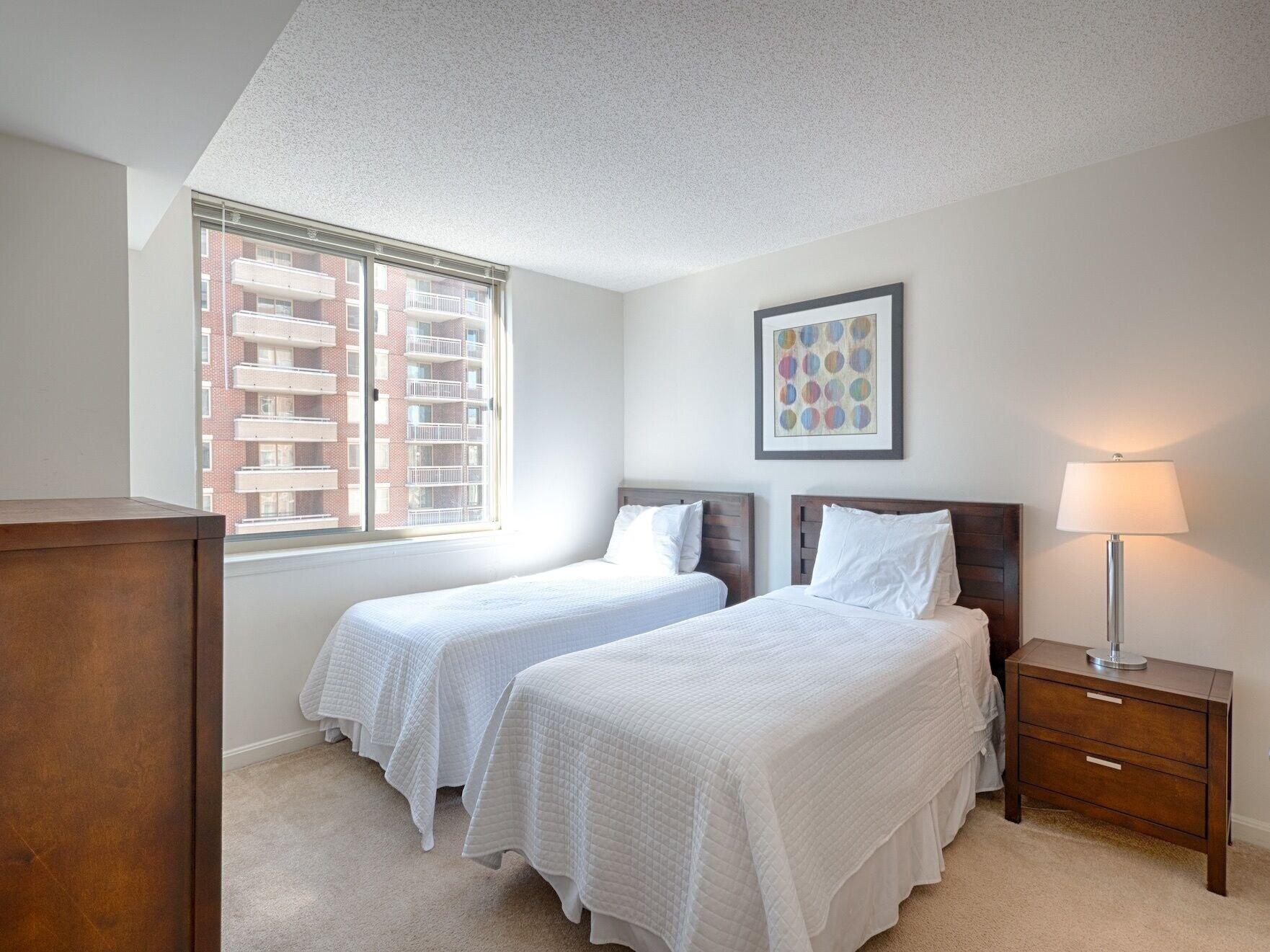 Guest room National at Ballston Place