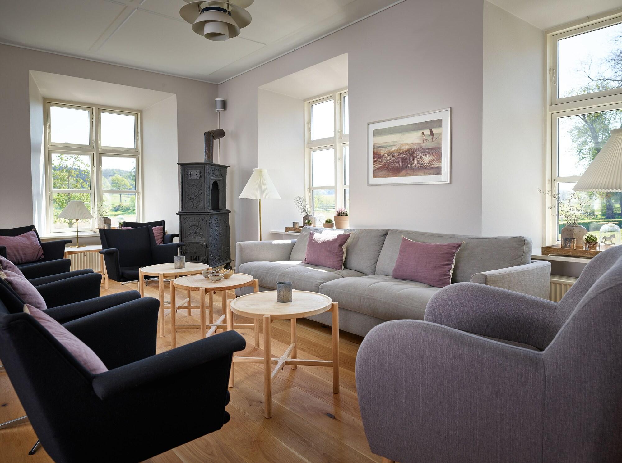 Bar/Salón Haraldskær Sinatur Hotel & Konference