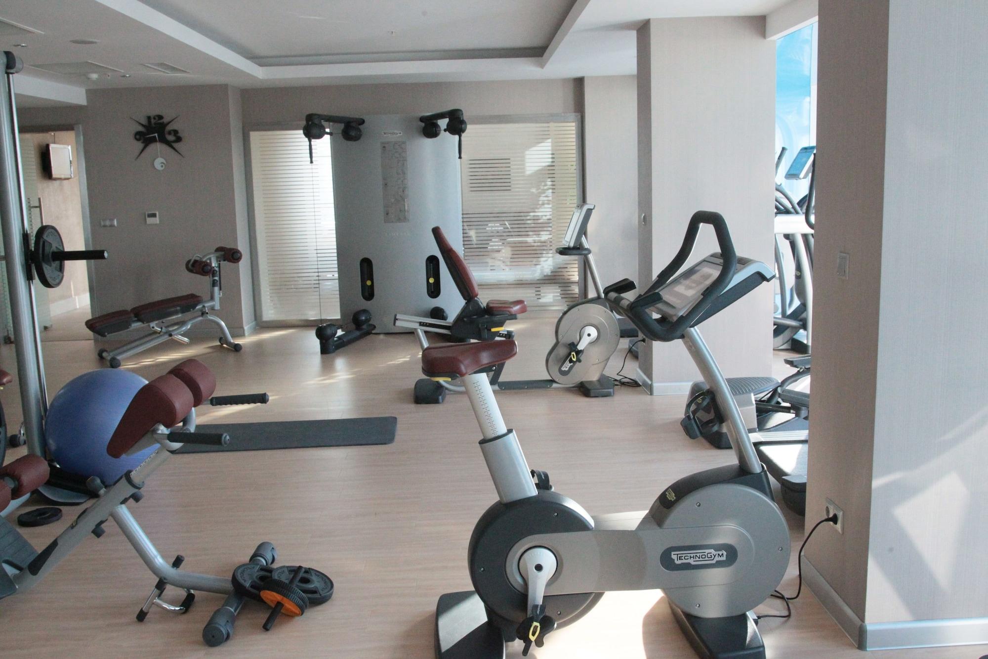 Gimnasio Qafqaz Baku City Hotel & Residences