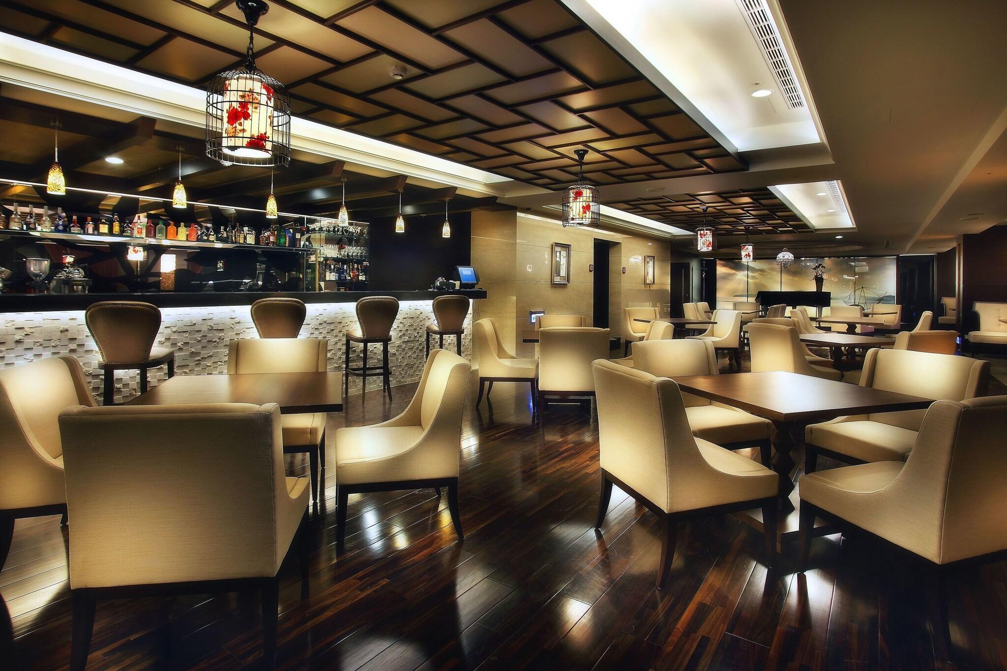 Bar/Salón Sun Moon Lake Hotel