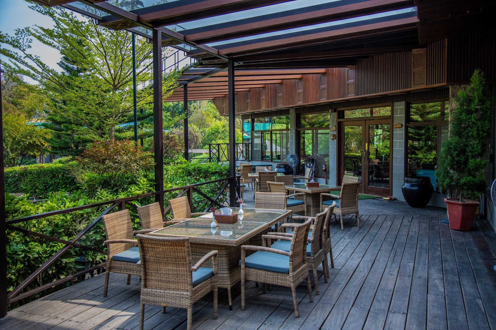 Restaurant Aahana Resort - Jim Corbett