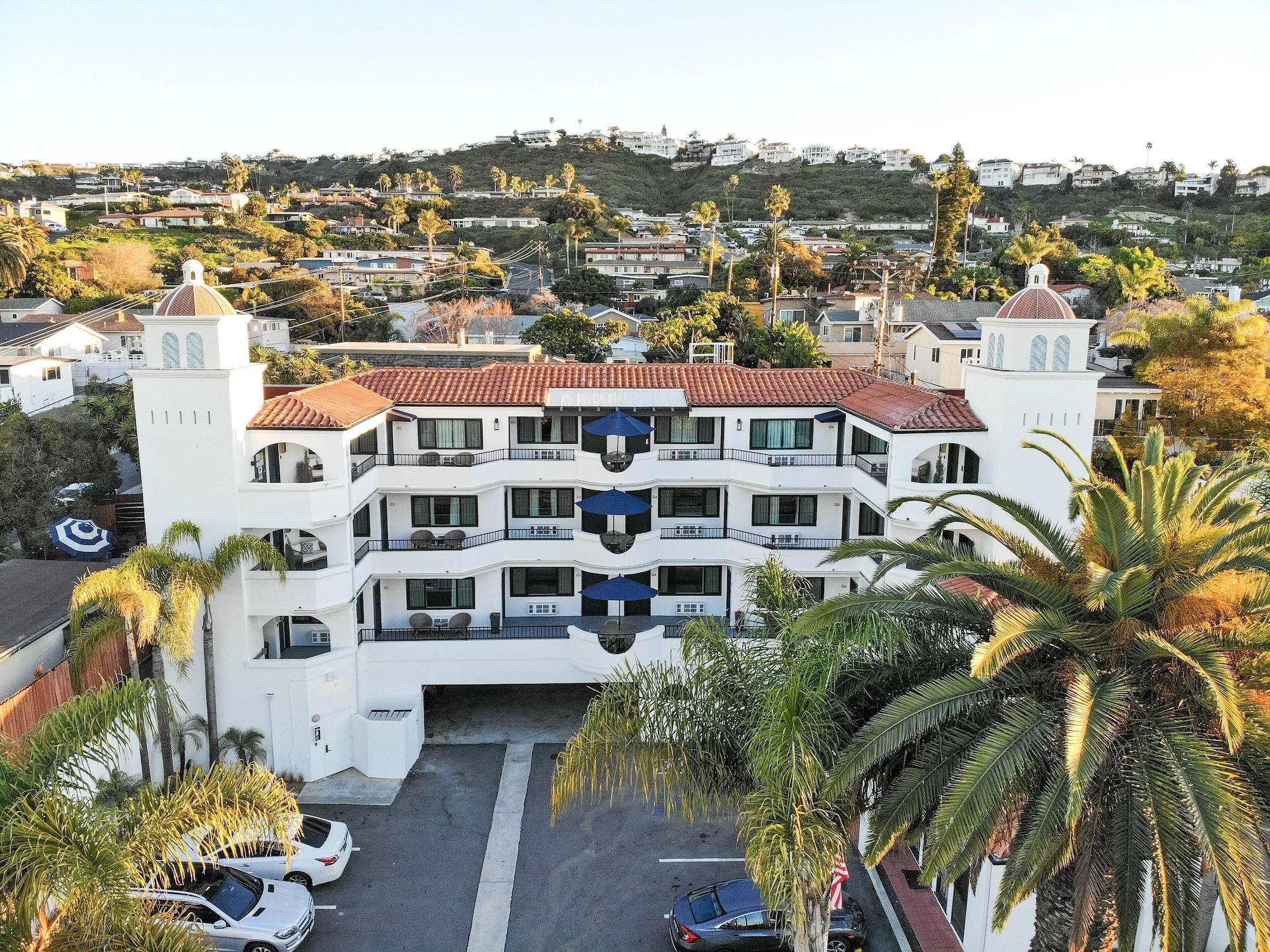 Varios The Surfbreak Hotel
