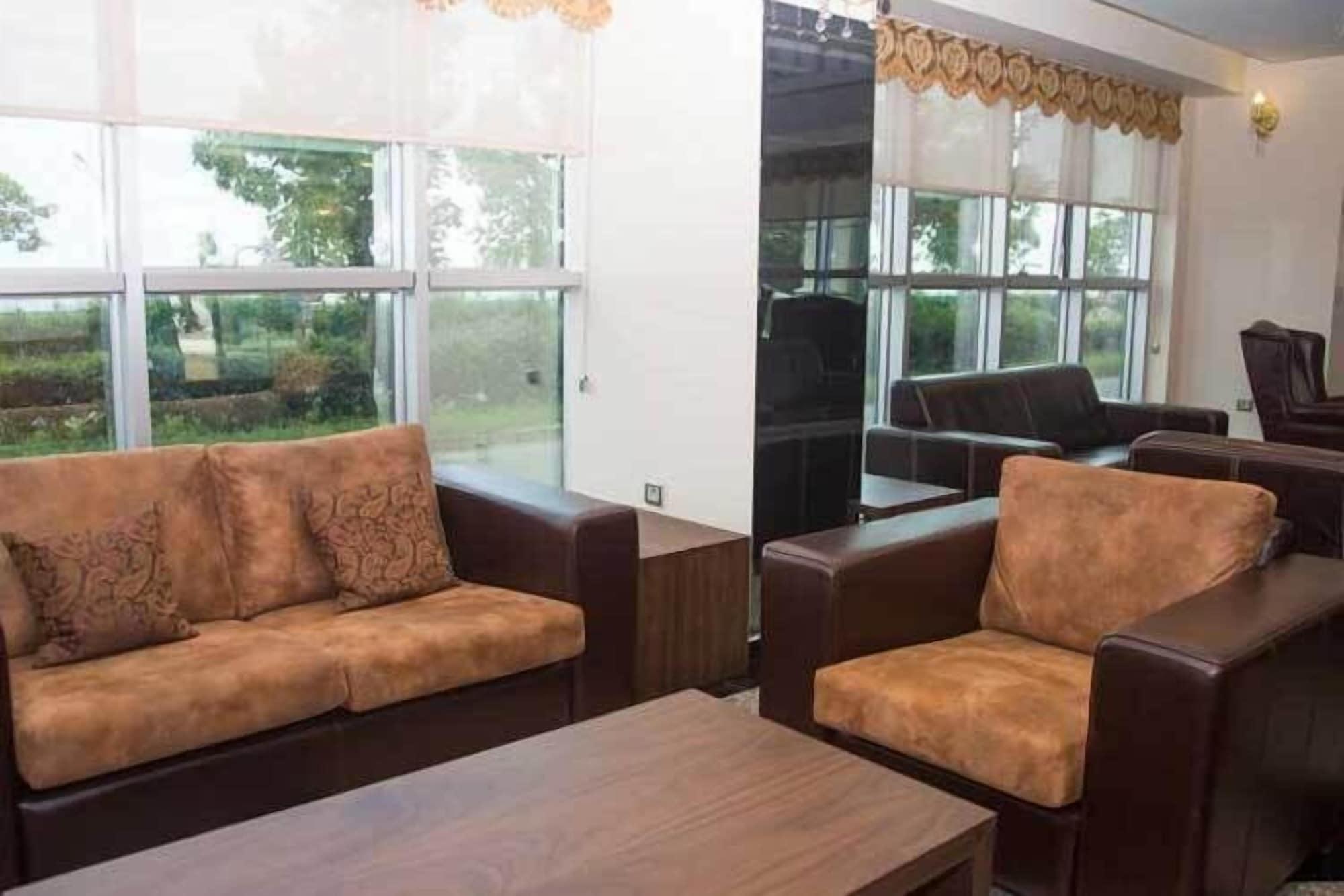 Vista Lobby Nana Hotel