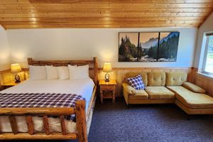 Alojamiento - Studio 1 King Bed, Full Bath, Full Kitchen 10 Minutes from West Glacier Park!