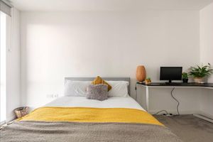 Alquiler Vacacional - Impeccable 2-bed Apartment in Wembley
