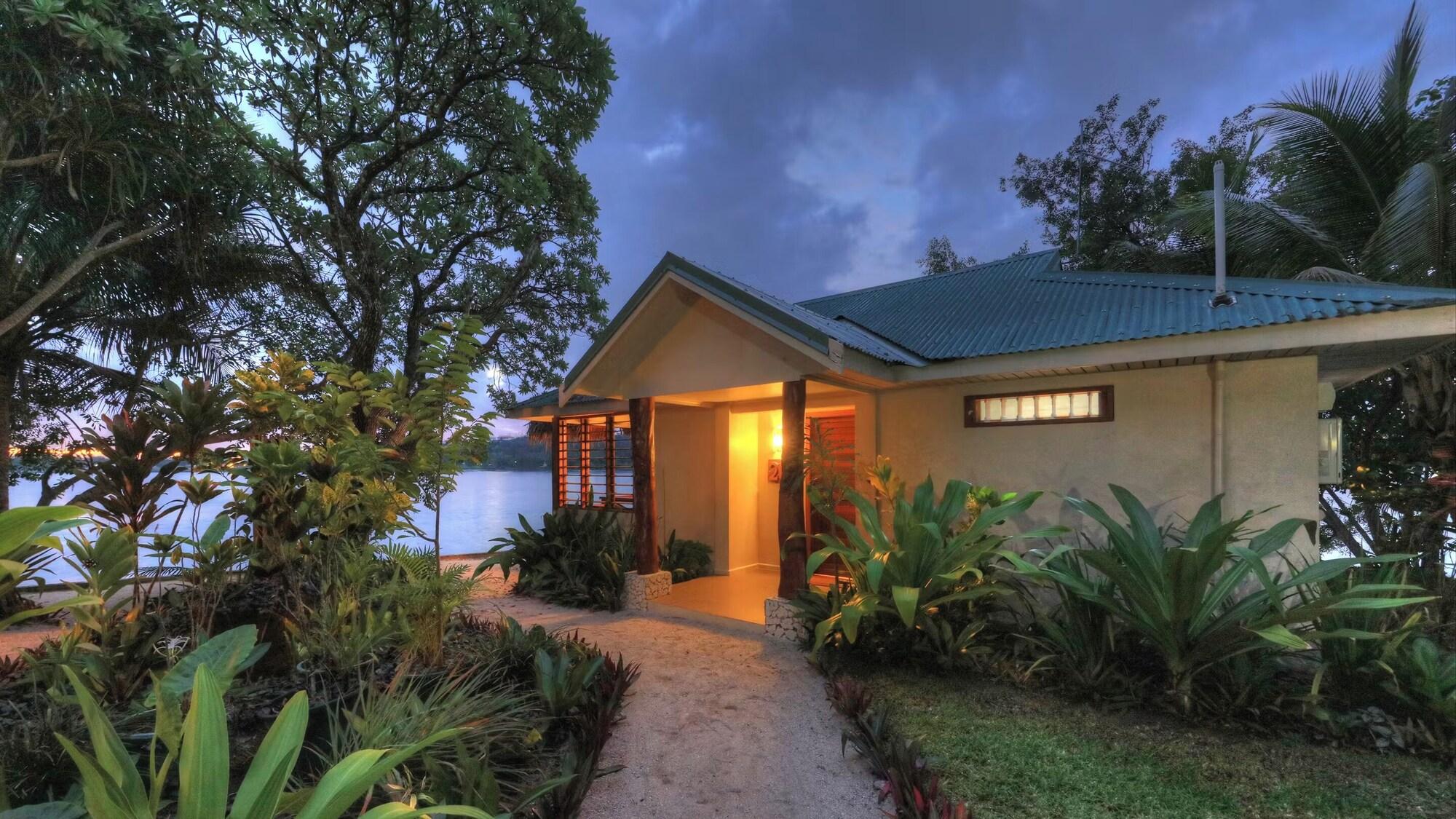 Vista Exterior Erakor Island Resort & Spa