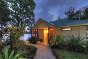 Alojamiento - Erakor Island Resort & Spa