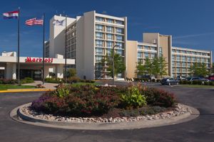 Alojamiento - Kansas City Airport Marriott