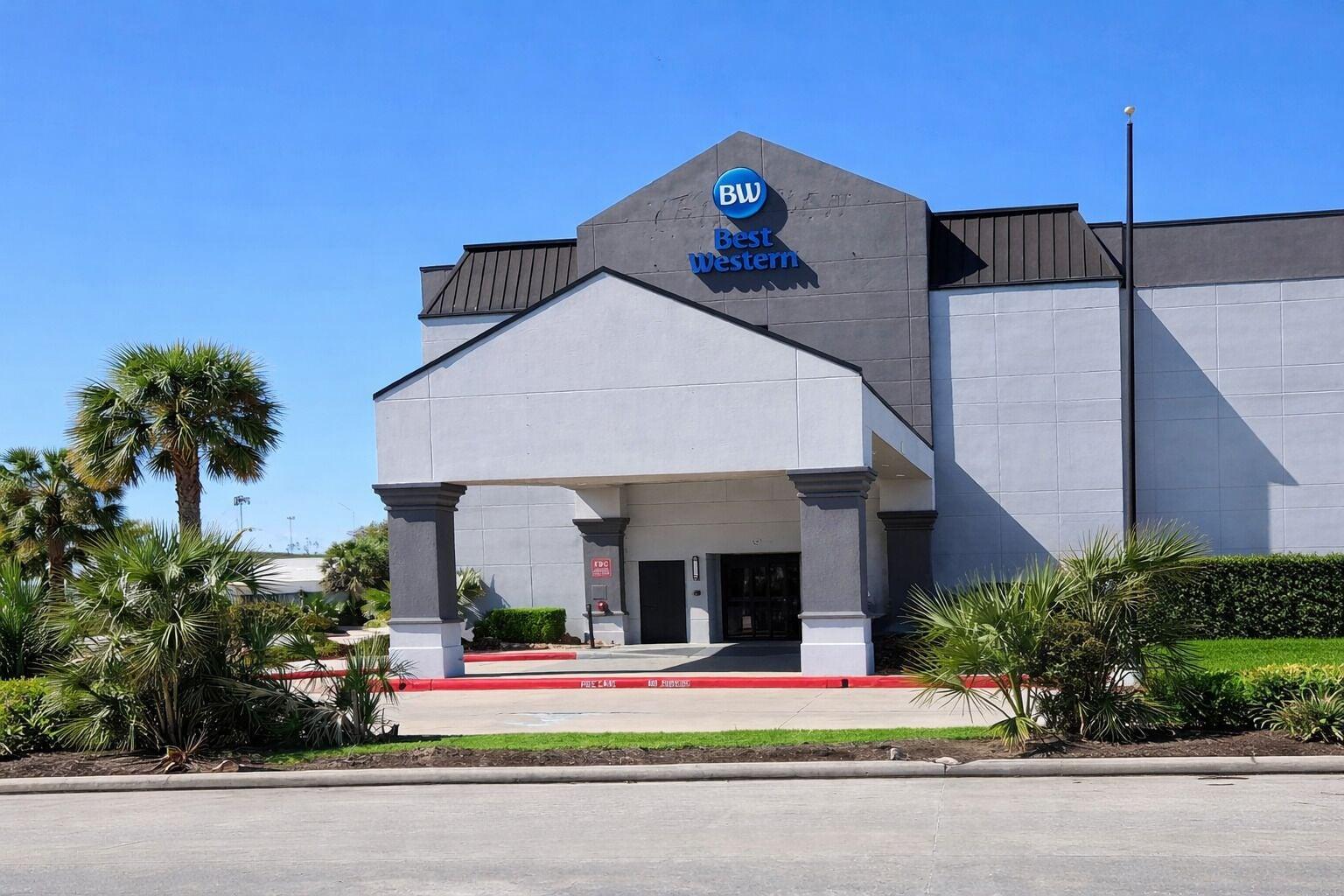 Vista Exterior Best Western Cy-Fair