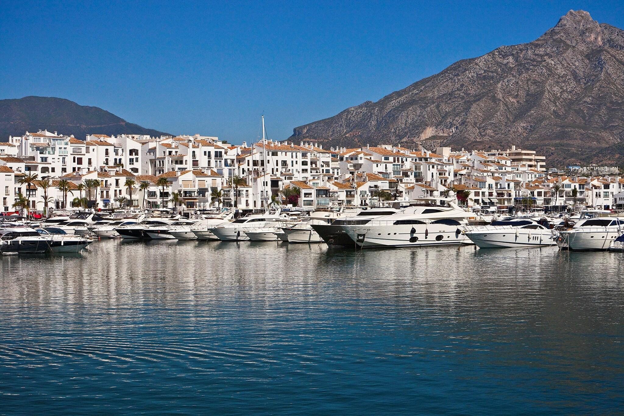 Playa ME Marbella by Meliá