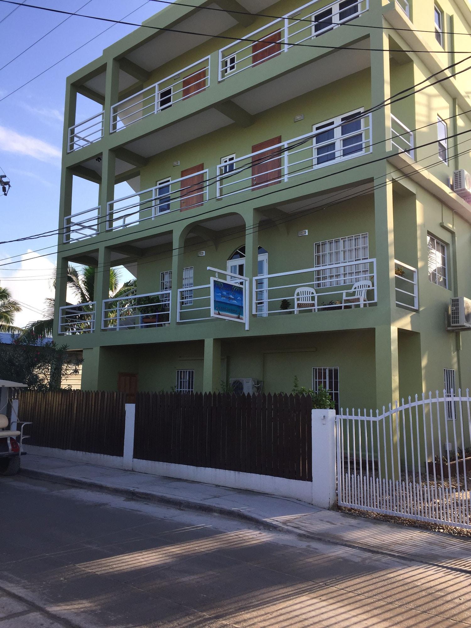 Vista Exterior Casa del Rai