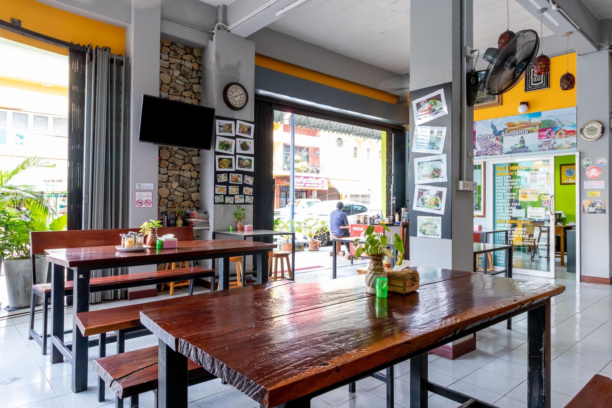 Restaurant Hatyai Dee Hostel