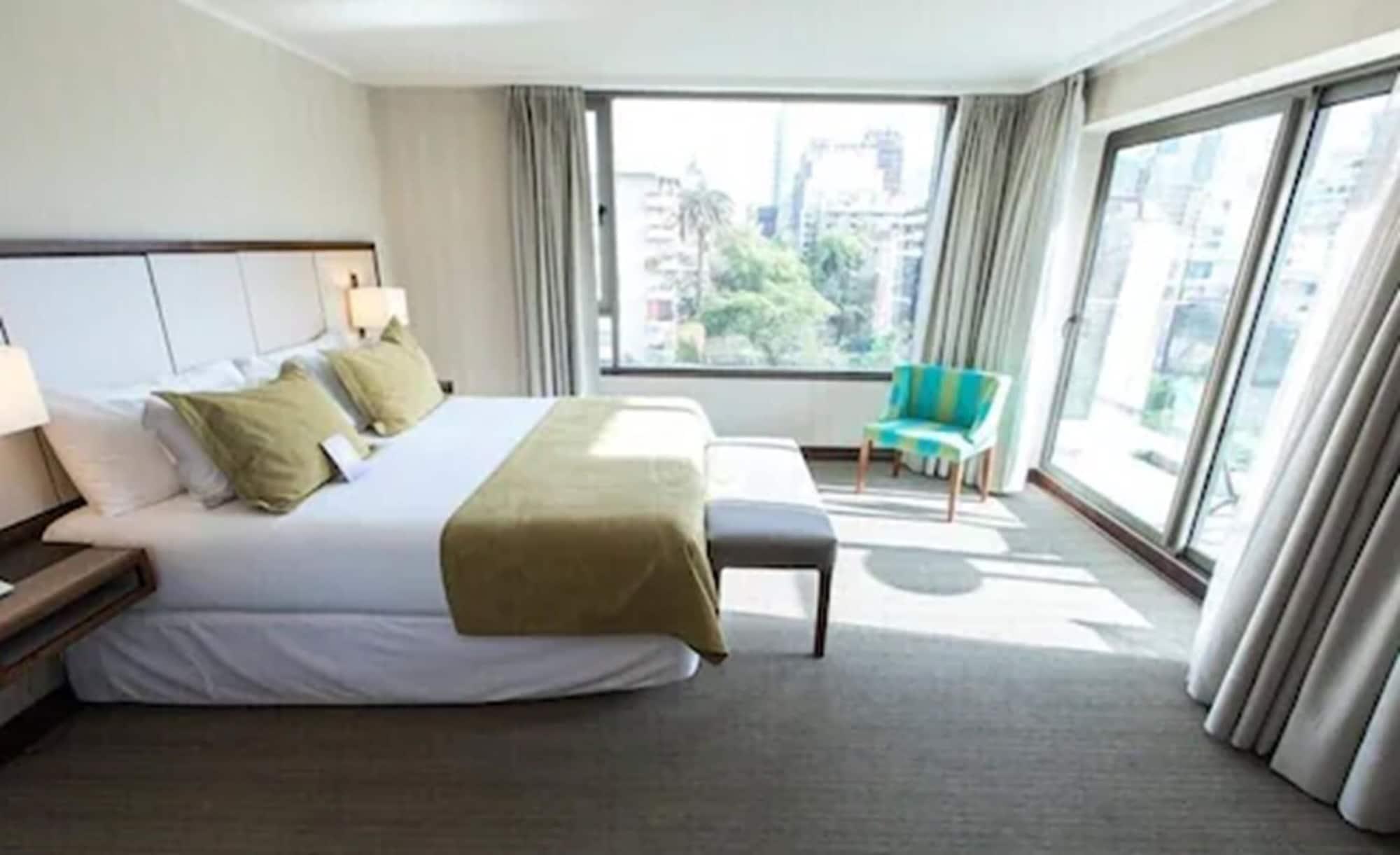 Quarto Abba Presidente Suites Santiago
