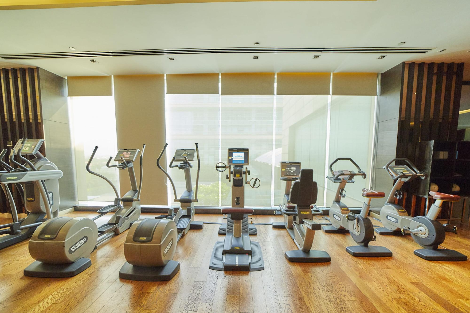 Gimnasio Crowne Plaza New Delhi Rohini by IHG