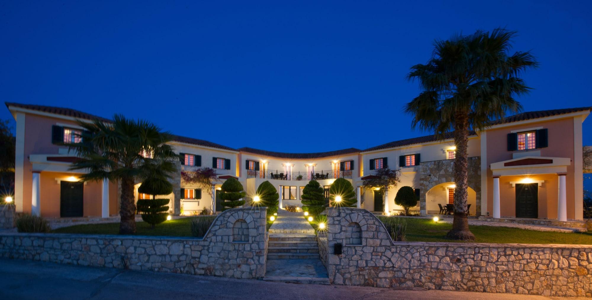 Varios Elanthi Village Hotel