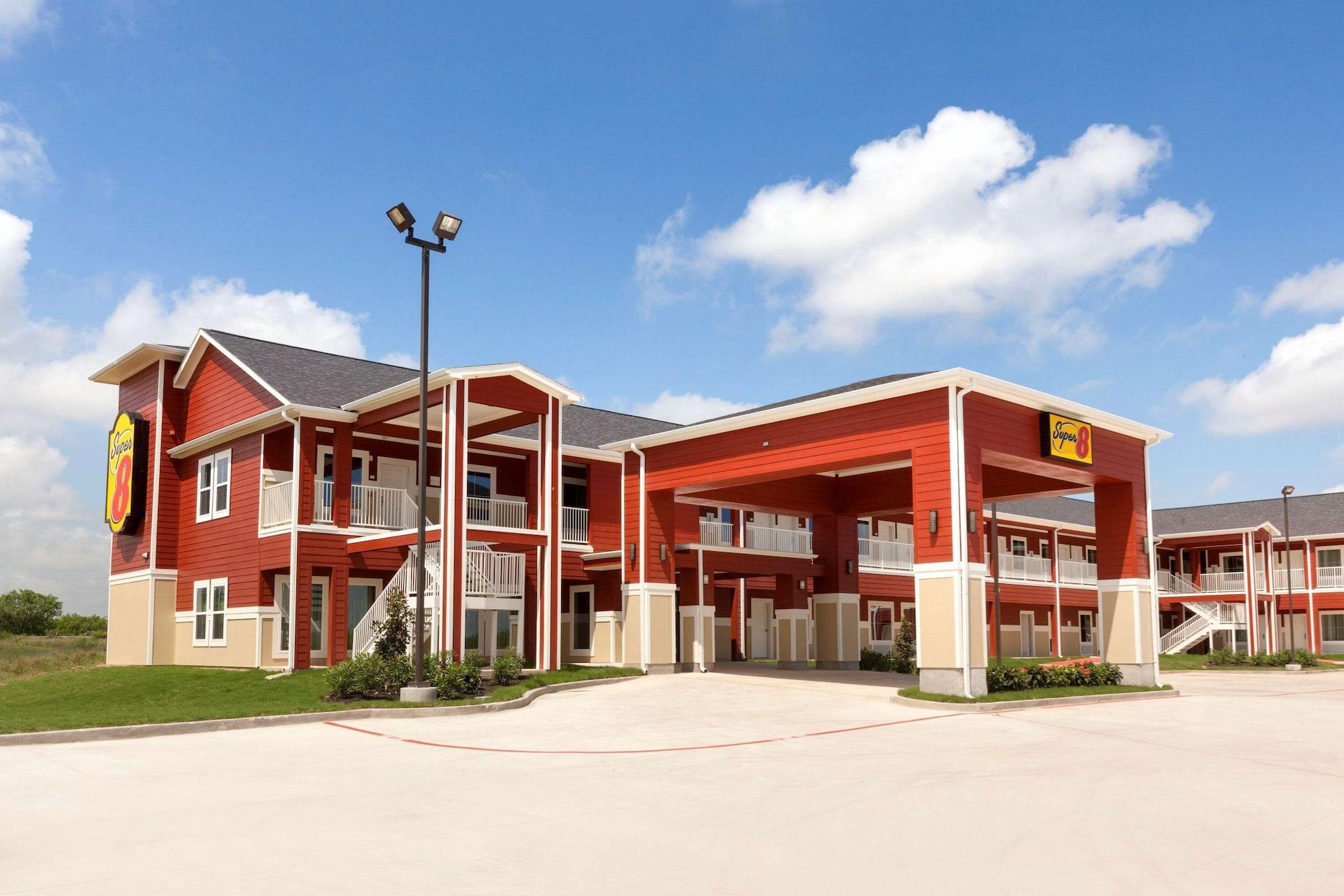 Vista Exterior Super 8 by Wyndham Carrizo Springs