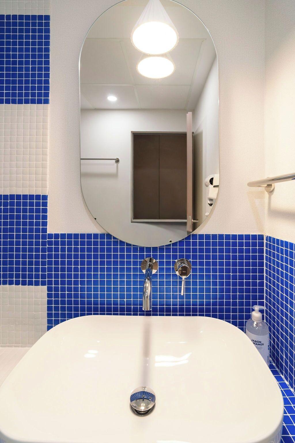 Equipamiento de Habitación Cabanyal Rooms by VLC Host