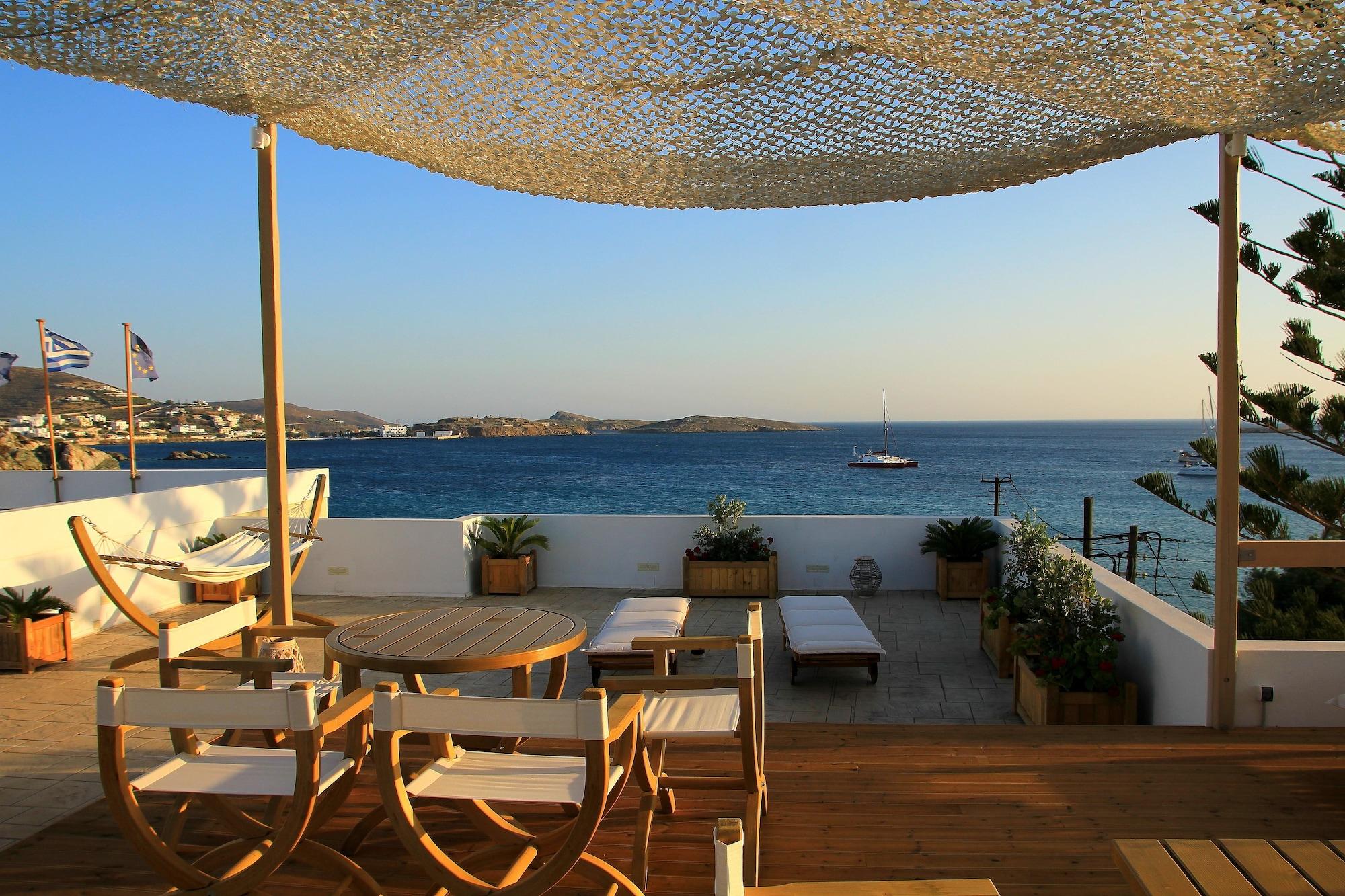 Playa Brazzera Hotel