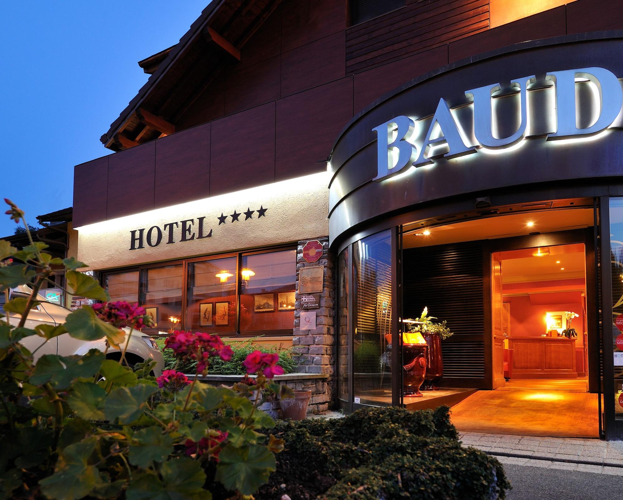 Vista Exterior Baud Hôtel Restaurant