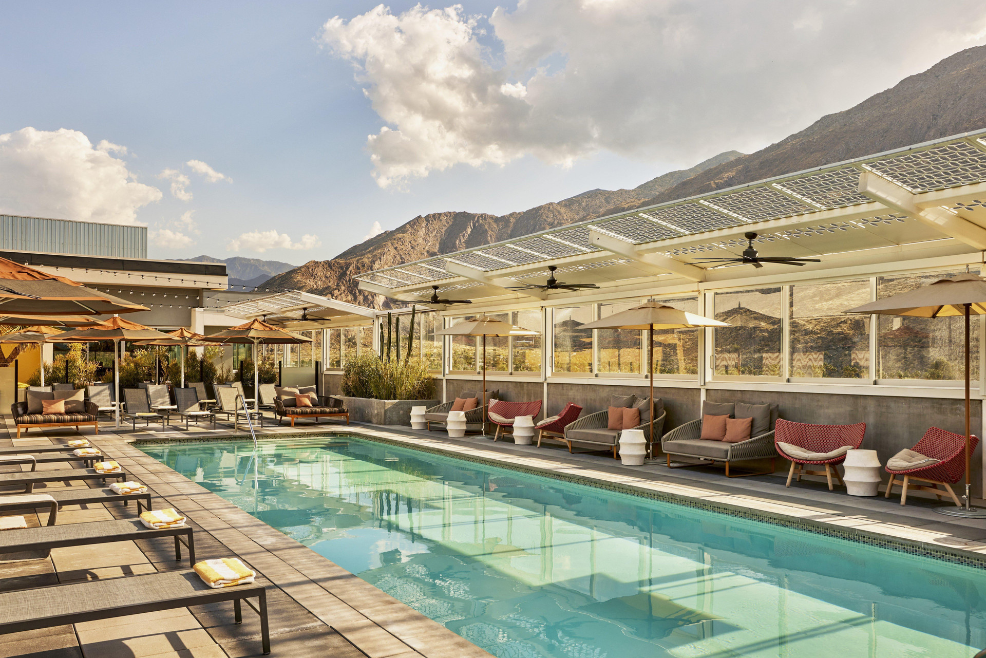Vista Exterior Kimpton Rowan Palm Springs Hotel by IHG
