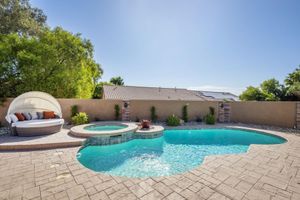 Renta temporal - Amazing 4 Bd Las Vegas Home w/ Pool & Spa!