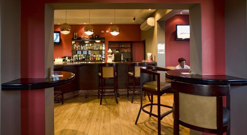 Bar/Salón Hotel Thule