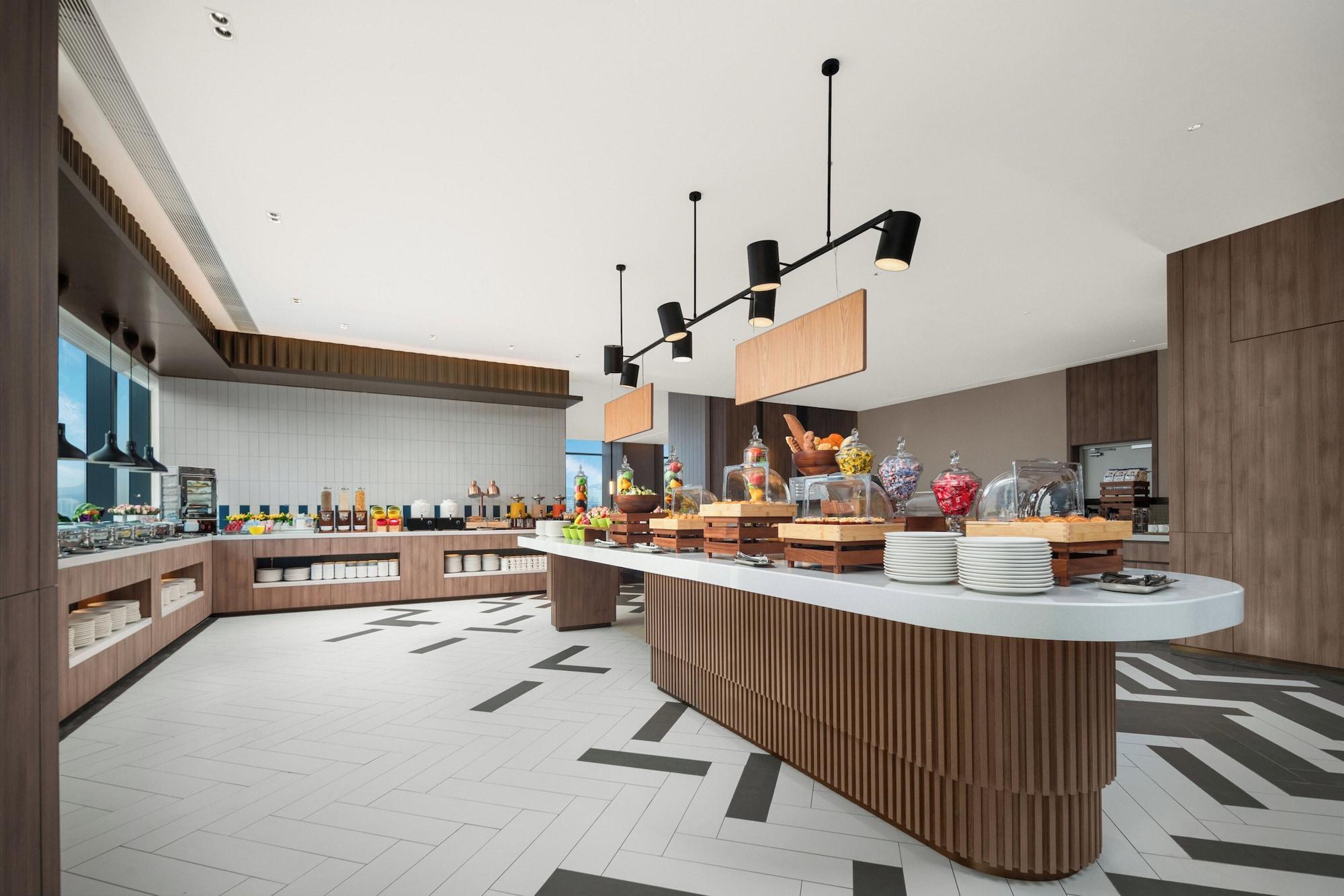 Restaurant Holiday Inn Express Shenzhen Futian Center by IHG