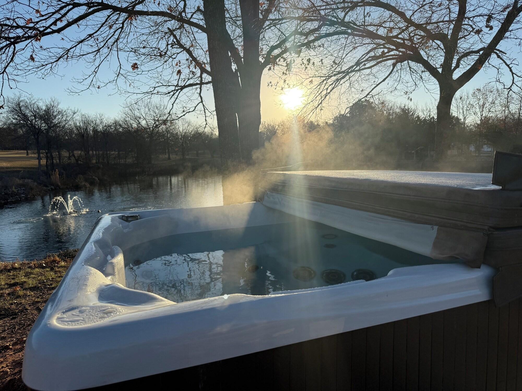 Spa Waterfront Lodge - 4 Bedroom Lodge by The Lodges at Fossil Creek