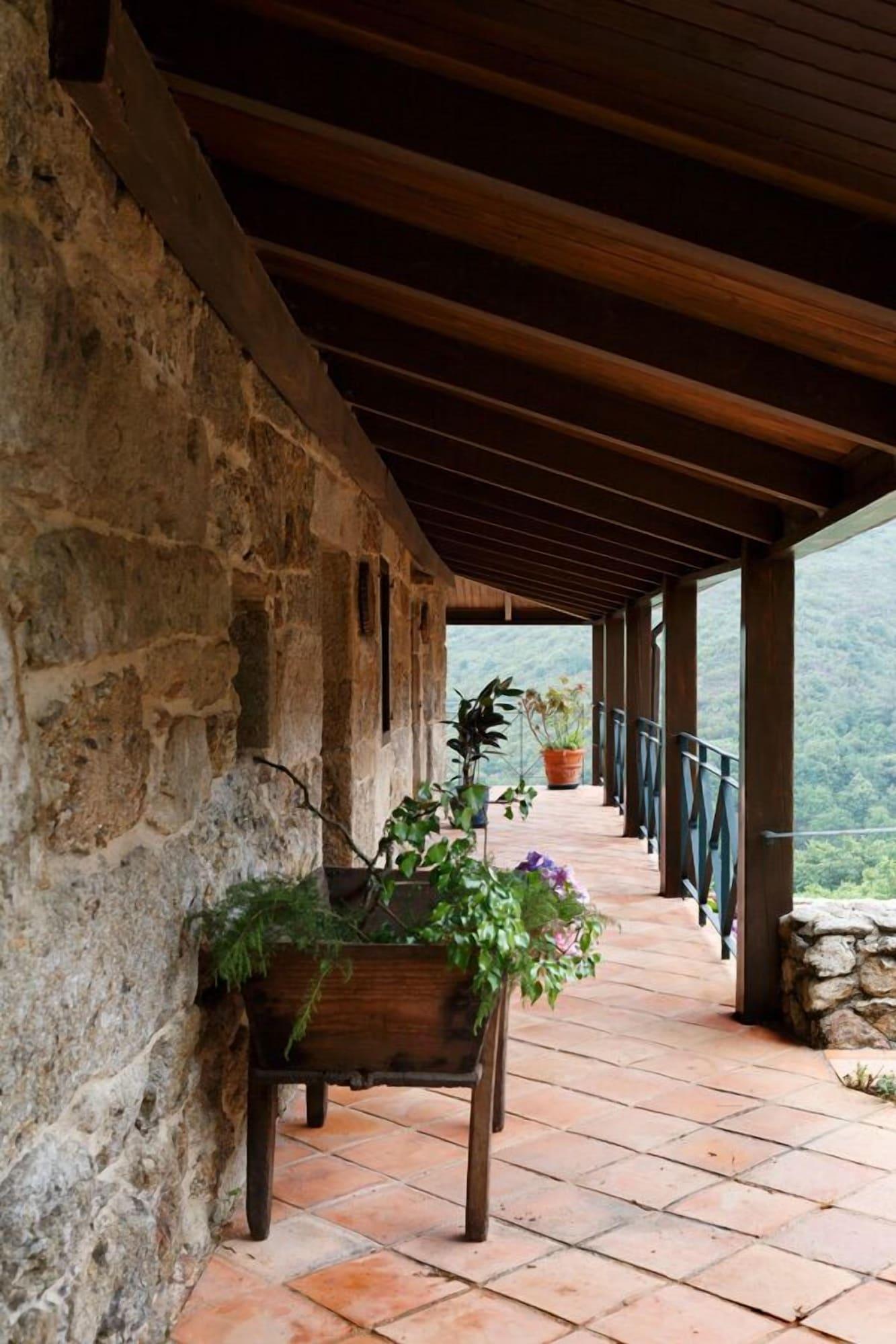 Vista Exterior Lugar Dos Devas
