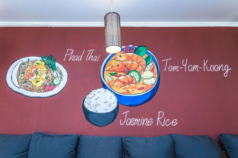 Restaurant New Road Guest House - Hostel