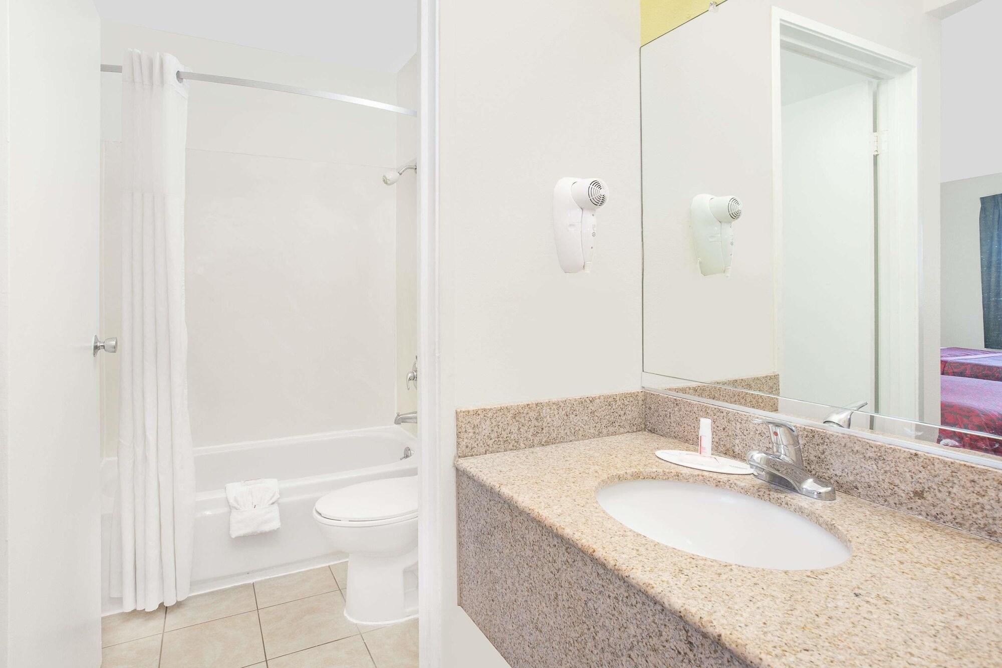 Equipamiento de Habitación Days Inn by Wyndham Turlock