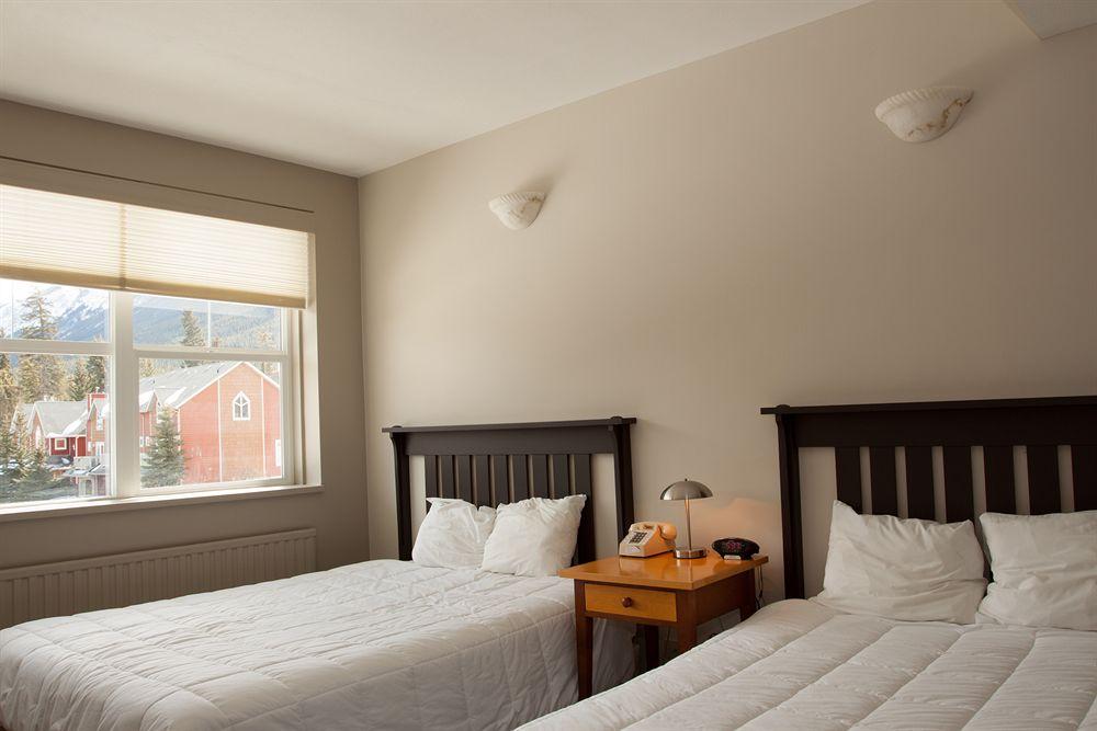 YWCA Banff Hotel by null