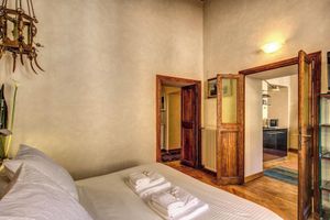 Alquiler Vacacional - 1 Min to Pantheon – Designer 2BR Apt with 3 AC + Elevator