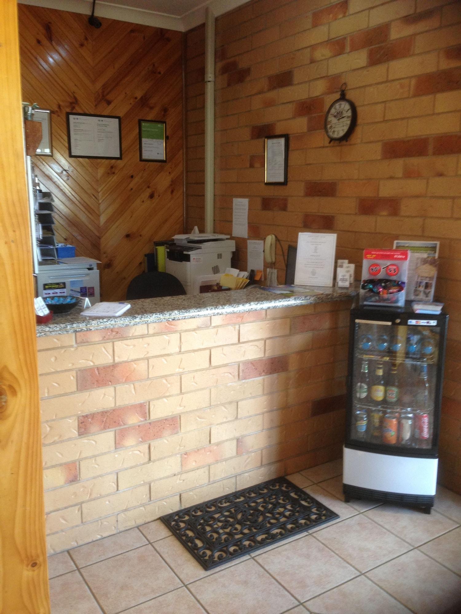 Vista Lobby North Parkes Motel