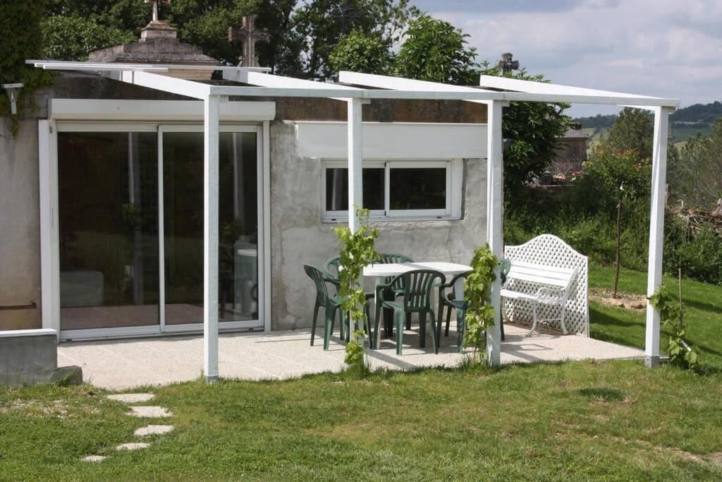 Vista Exterior Presbytère de Jonquiere